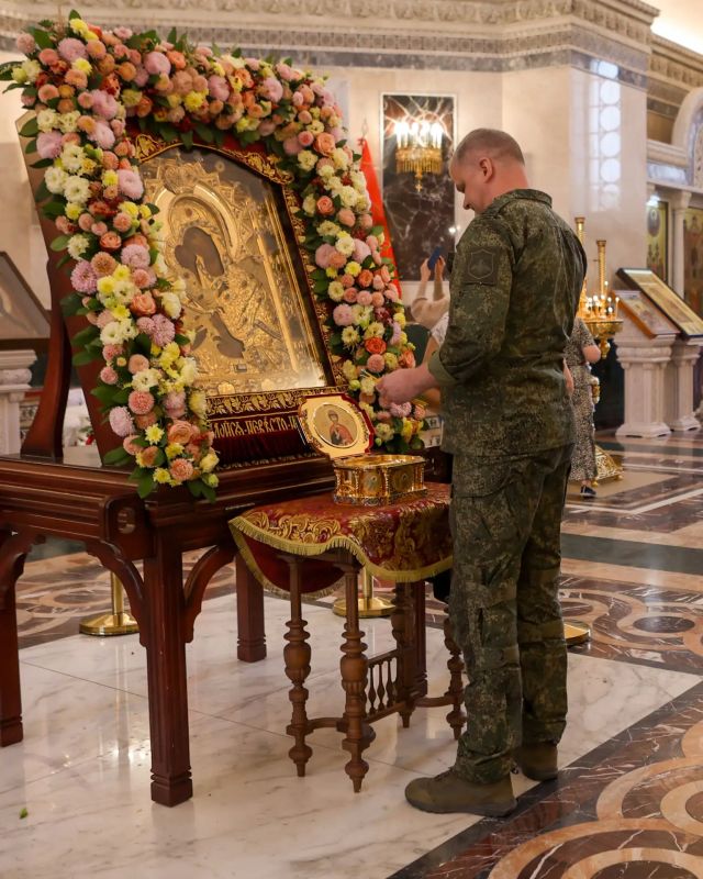 Минобороны России: С молитвой о Победе: Главный храм ЮВО принял ковчег с частицей мощей Дмитрия Донского Минобороны России: С молитвой о Победе: Главный храм ЮВО принял ковчег с частицей мощей Дмитрия Донского