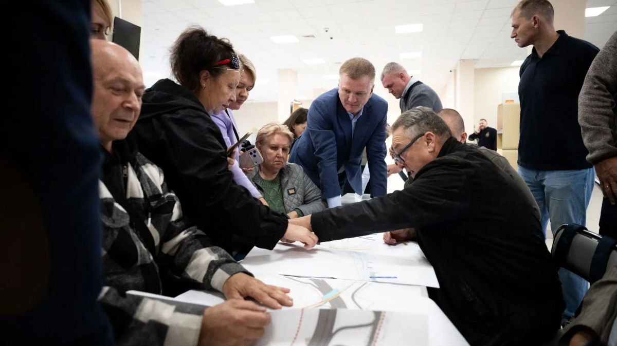 Владимир Волков: Выездную администрацию сегодня провели в школе №28 в микрорайоне Зенино Владимир Волков: Выездную администрацию сегодня провели в школе №28 в микрорайоне Зенино