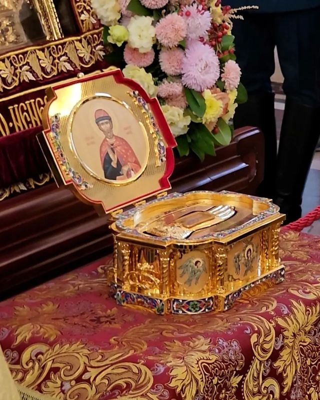 Минобороны России: С молитвой о Победе: Главный храм ЮВО принял ковчег с частицей мощей Дмитрия Донского Минобороны России: С молитвой о Победе: Главный храм ЮВО принял ковчег с частицей мощей Дмитрия Донского