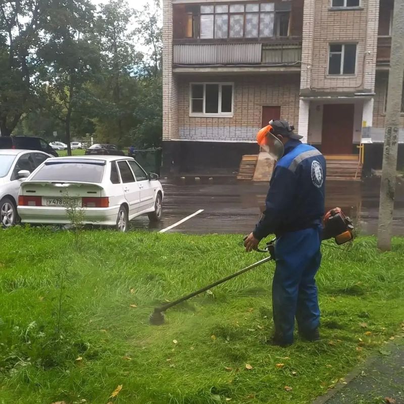 За минувшую неделю рабочие устранили 300 м ям За минувшую неделю рабочие устранили 300 м ям