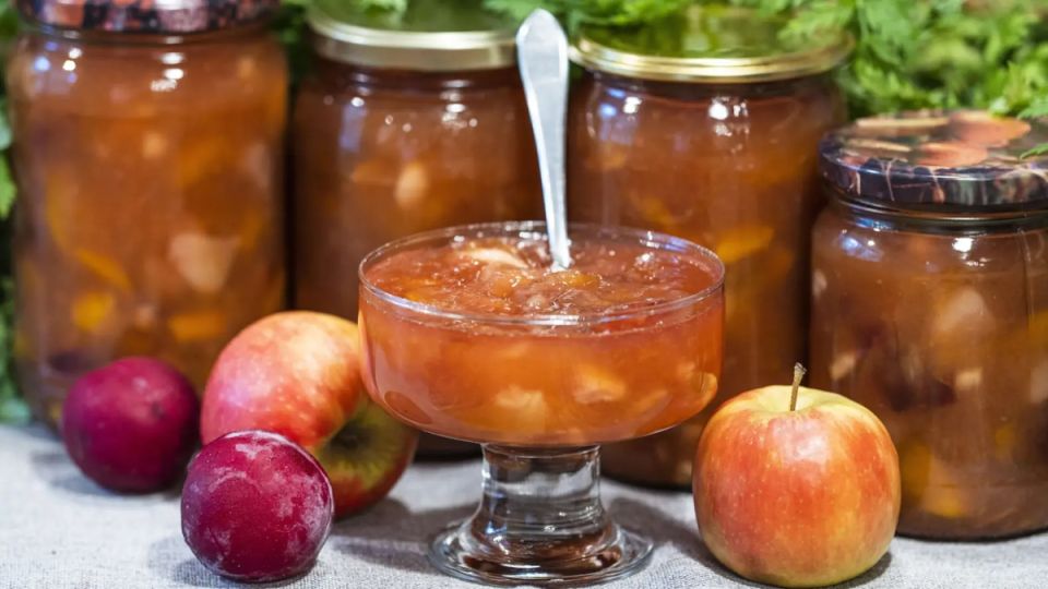 Яблочно-сливовое варенье: вкусное лакомство на зиму