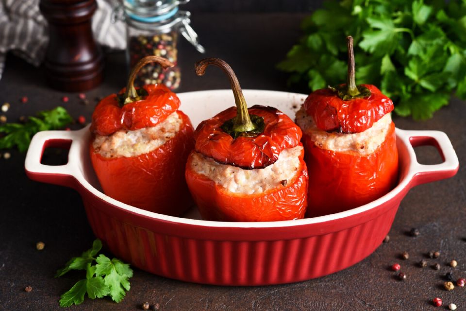 Шокирующая кулинария: фаршированные зомби-перцы с ненастоящим сюрпризом