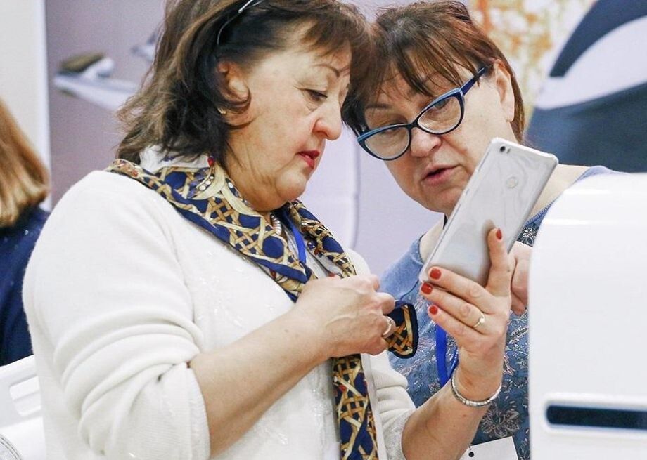 Почему не снимать пенсию с карты может стать проблемой для пенсионеров?