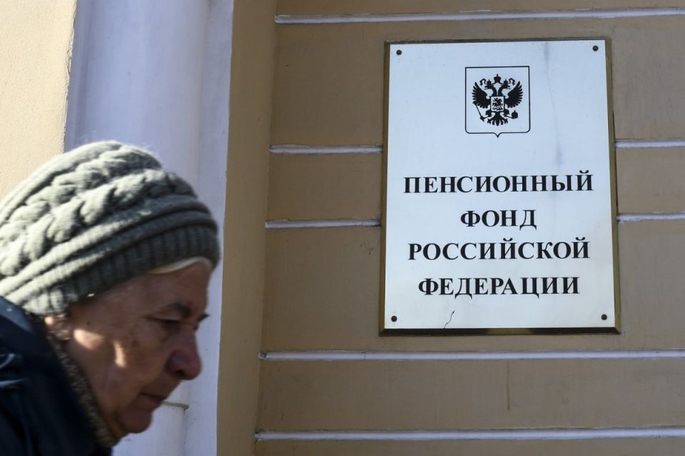 Социальный фонд не уведомил наследницу о выплатах, и суды поддержали его решение